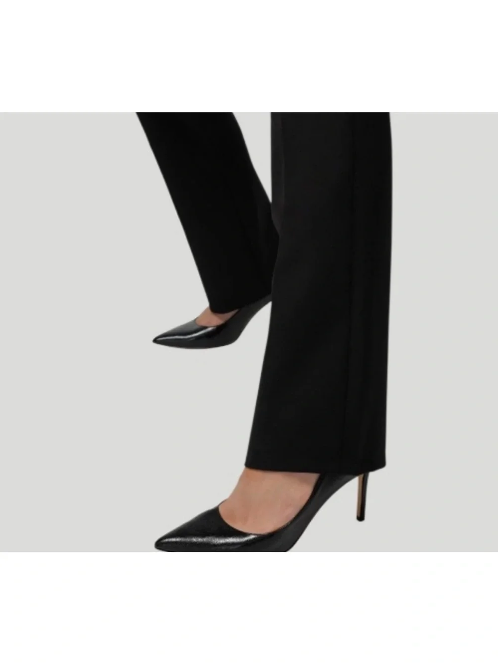 Black and White Pointed-Toe Women's Pumps- brand new- worn once.